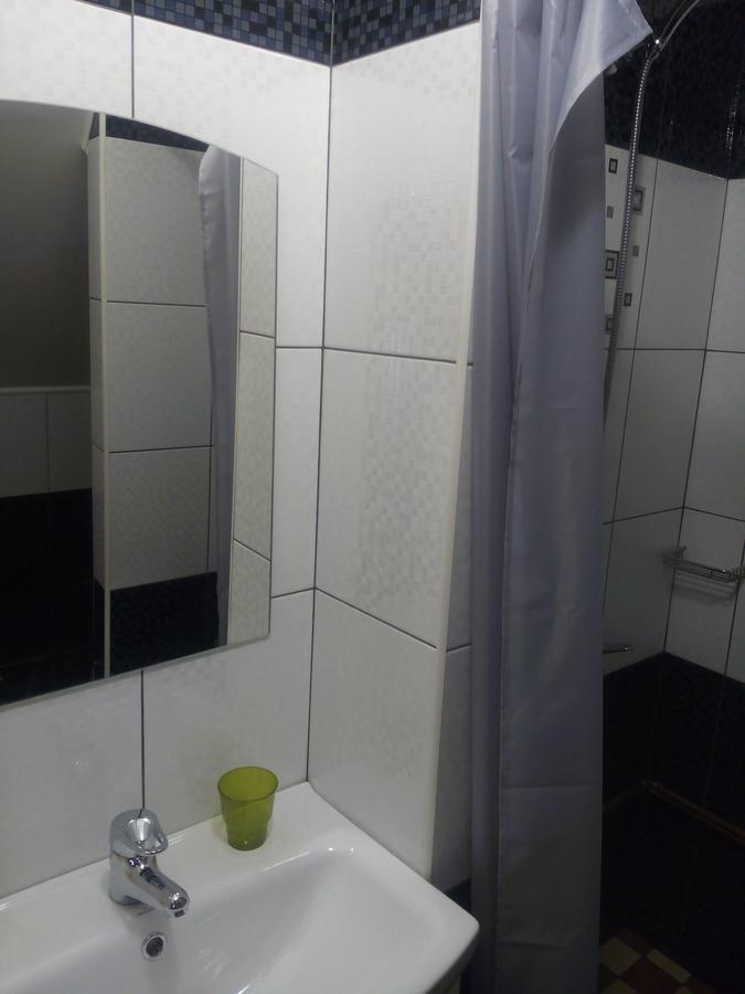 Home Hotel Kamjanets-Podilsky Buitenkant foto