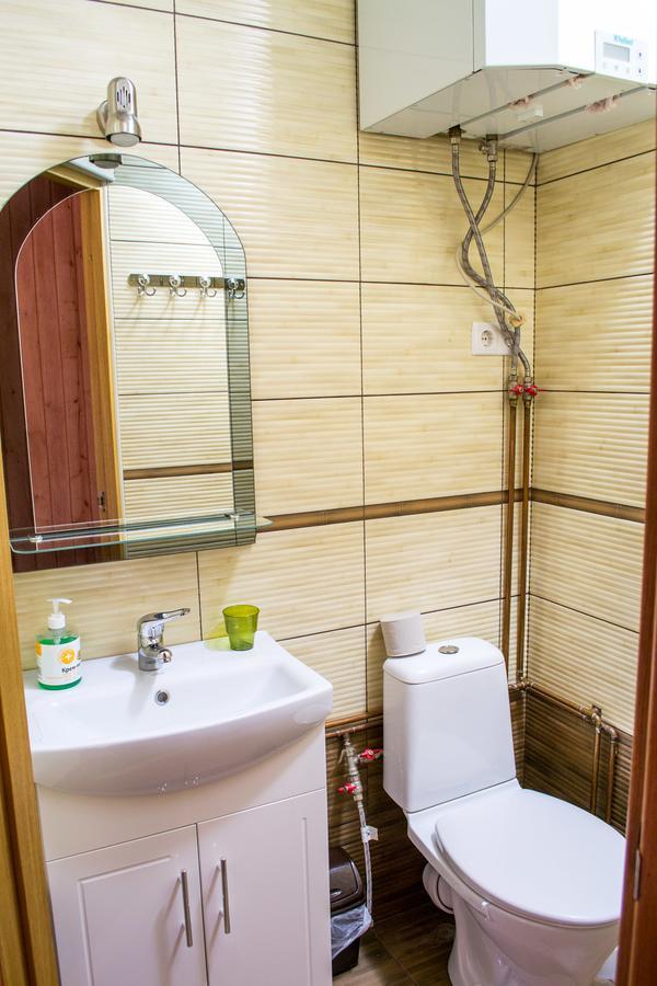 Home Hotel Kamjanets-Podilsky Buitenkant foto